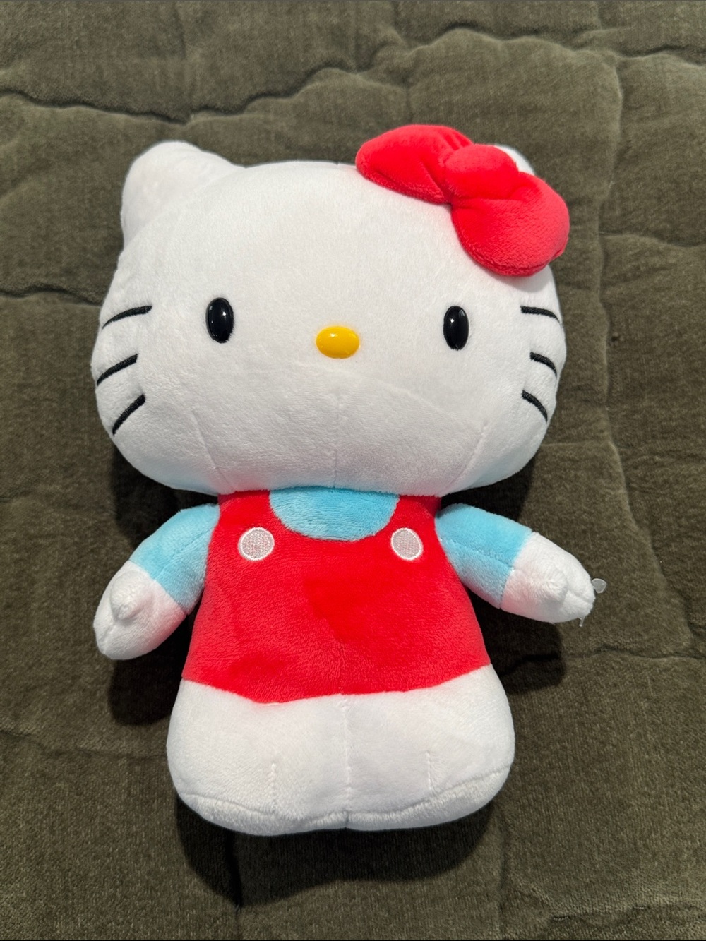 Hello Kitty Universal Studios 9” Red & White Plush Doll